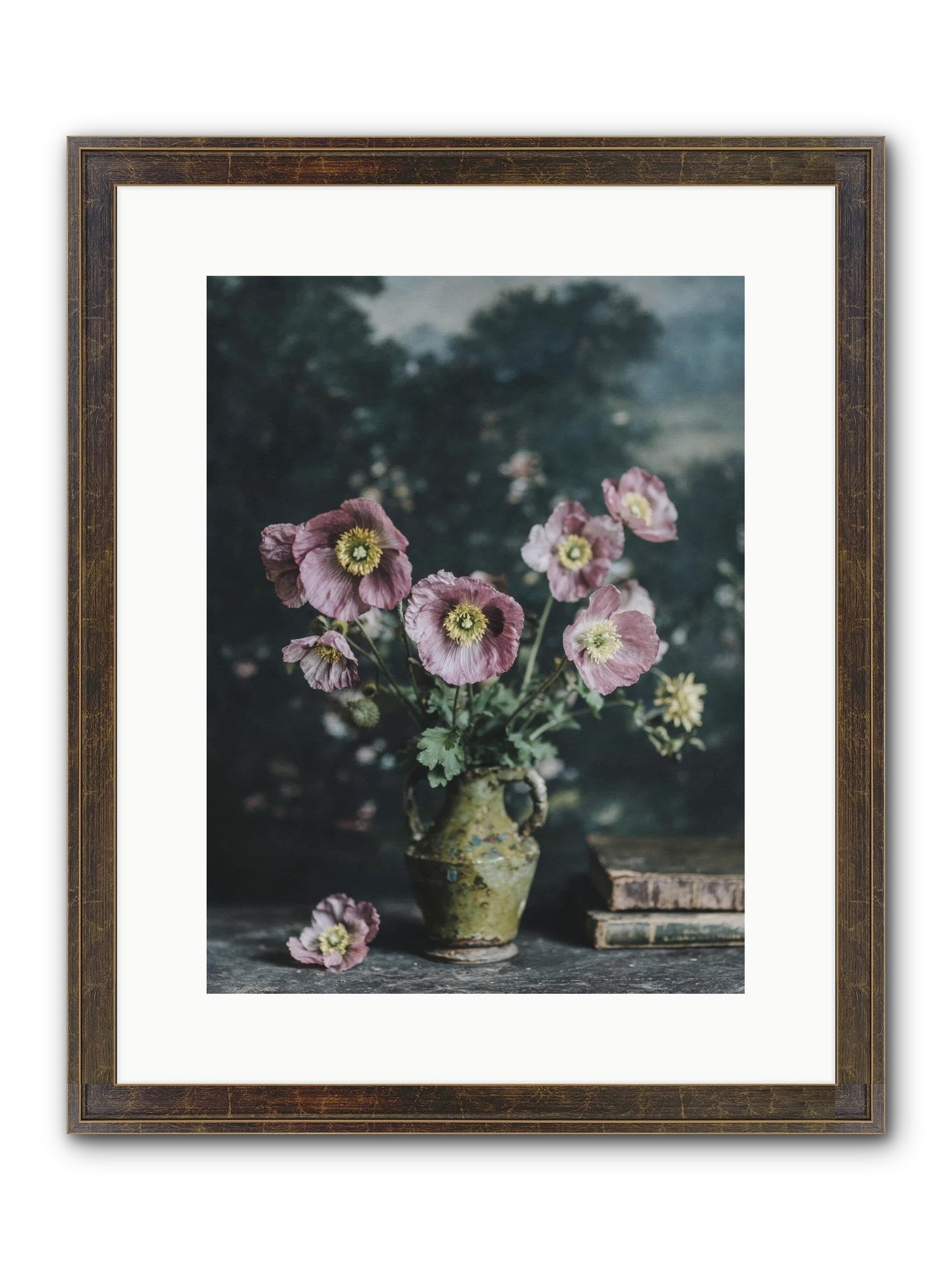 Theatrical Times Framed Print - Slimwoods Black/Gold 12x16
