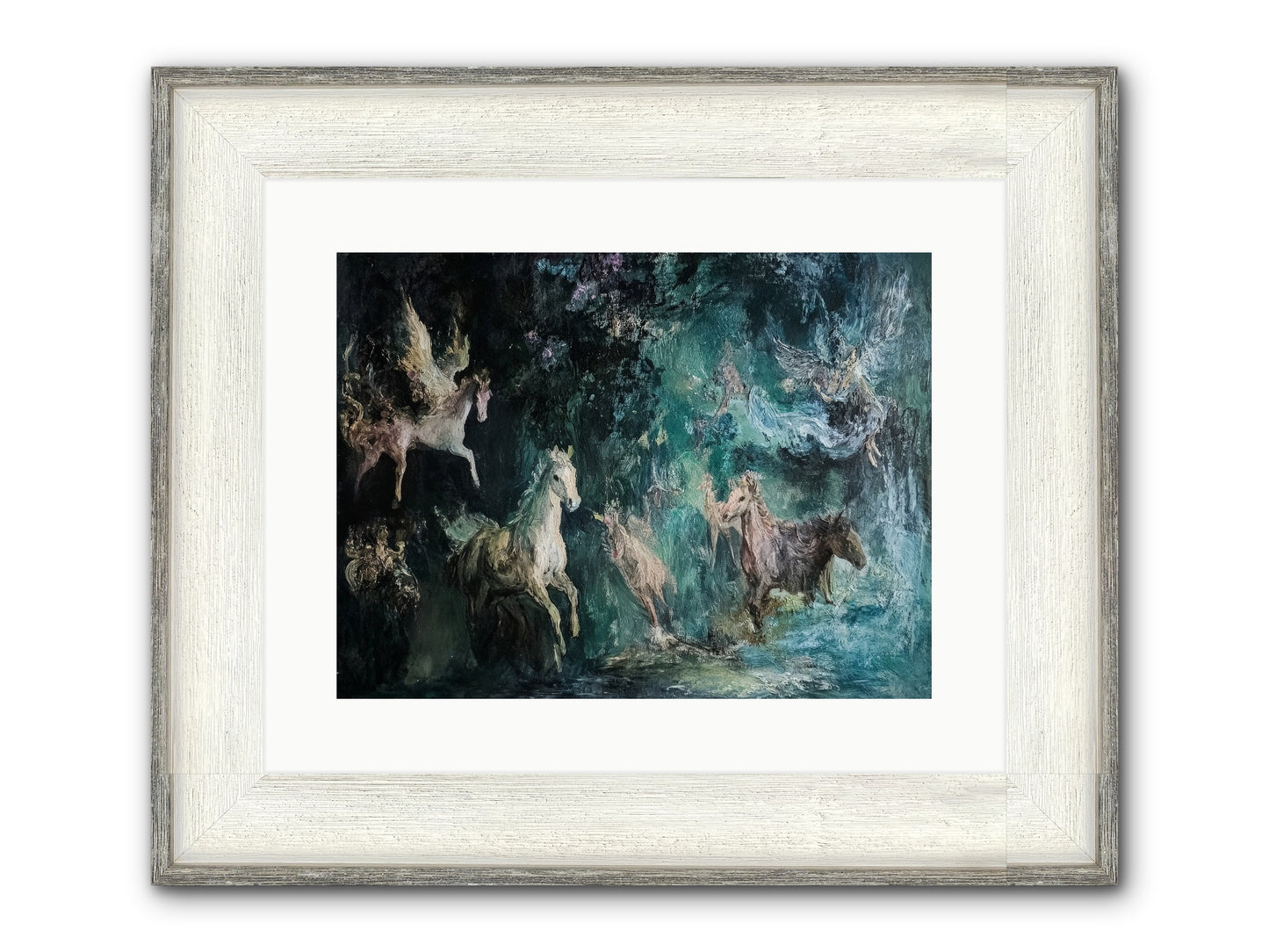 Windsor Legends Framed Print - Driftwood White 16x12